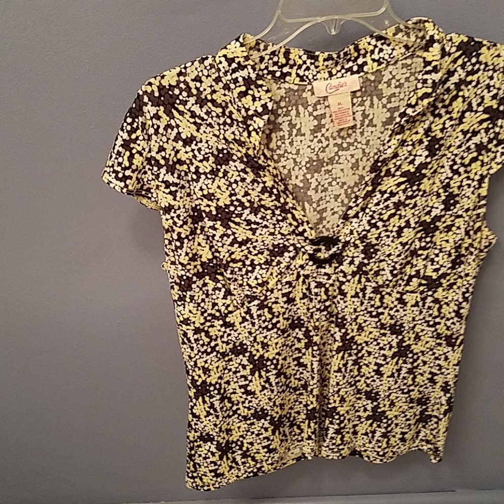 Candies knotted top